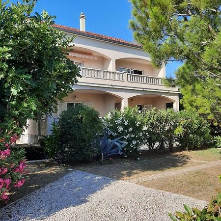 Apartmani Sruk Sukošan エクステリア 写真