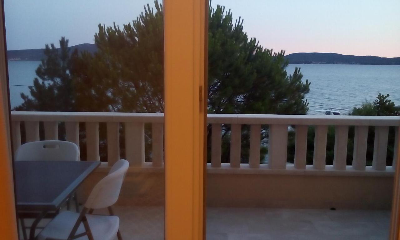 Apartmani Sruk Sukošan エクステリア 写真